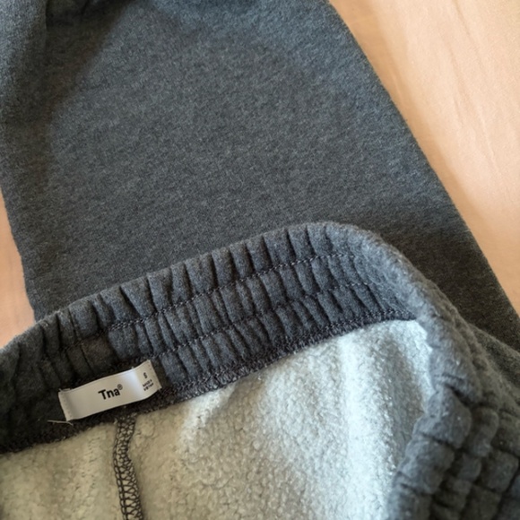 Aritzia TNA Boyfriend Sweatpants S - Picture 5 of 5